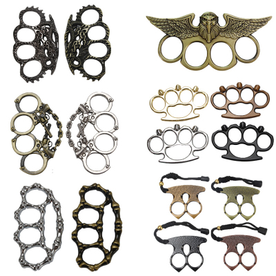 Brass Knuckle Double-Finger/Four-Finger Metal Adult Universal Self-Defense Equipment for Body Protection and Escape More than Brass Knuckle Styles