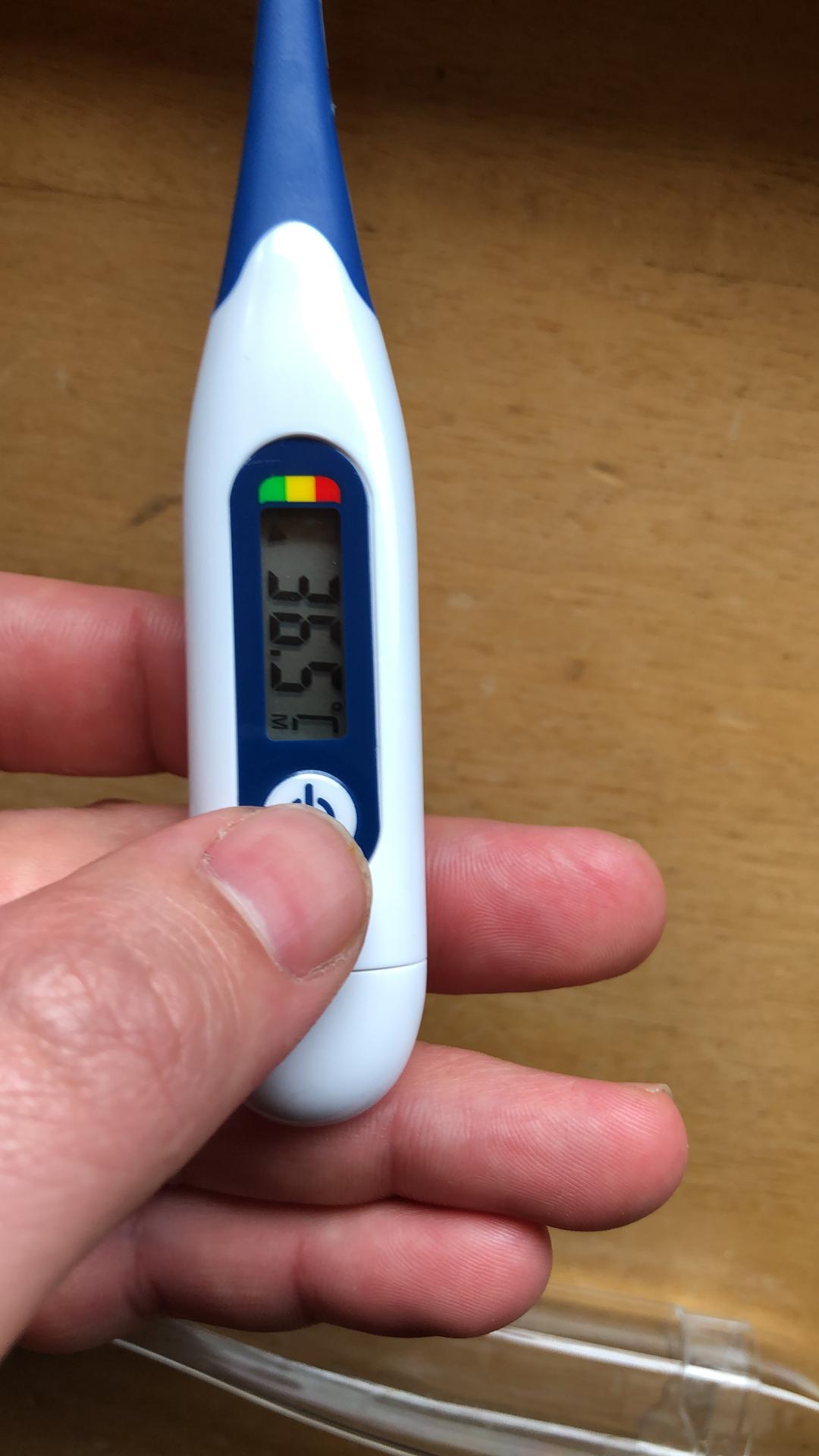 外贸德国js-8红外线额温枪红外体温计额头体温计红外测温计温度计