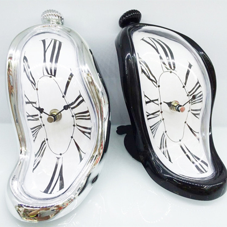 Supply Creative vertical bending clock melts clock table corner clock