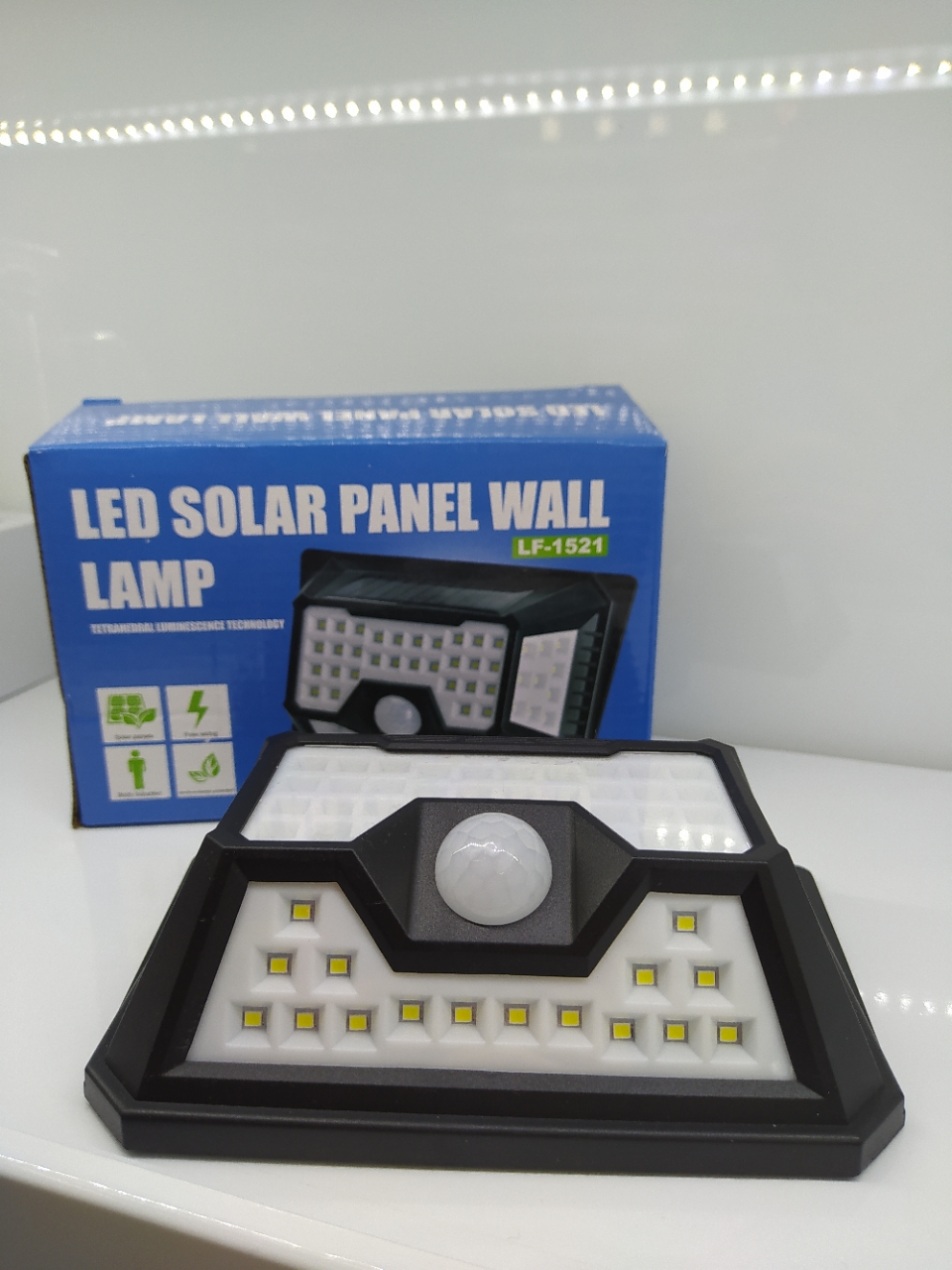 3D SOLAR WALL LIGHT WITH USB