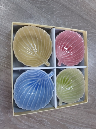 4.5-inch leaf bowl four-piece set suit household tableware suit ceramic light luxury bowl household wholesale full set of gifts