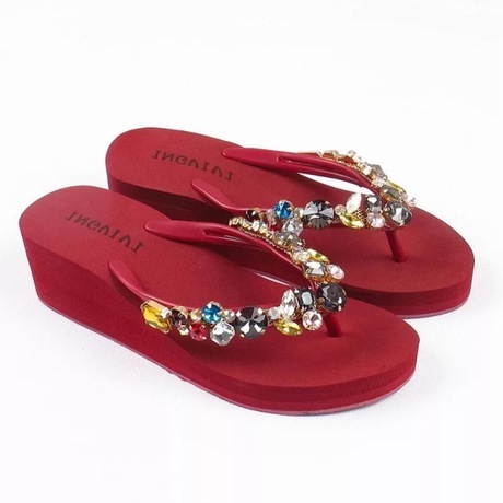 Factory Direct Sales New Korean Style Women‘s Flip Flops Fashion Casual Trend High-End Custom European and American Style Beach Shoes Cool