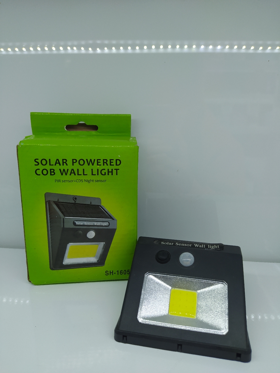COB solar wall light