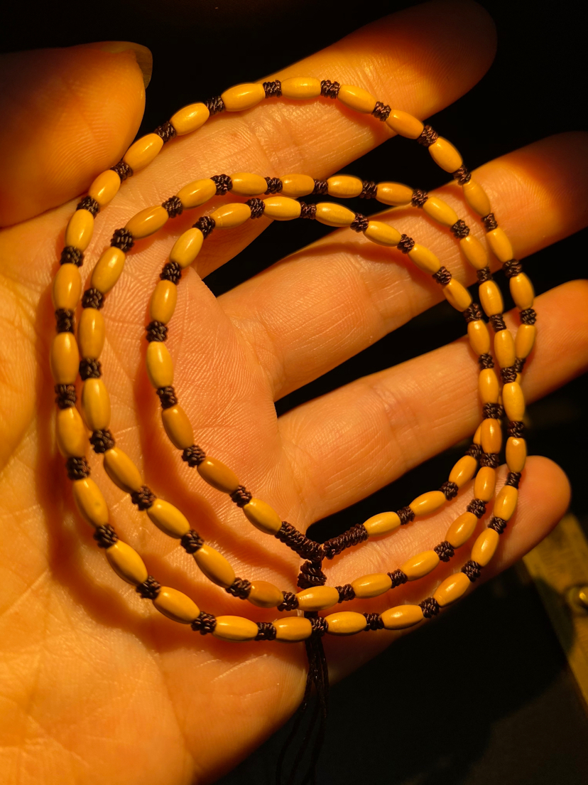 精品橄榄核片 全手工编织金刚结 米珠6×3 70颗