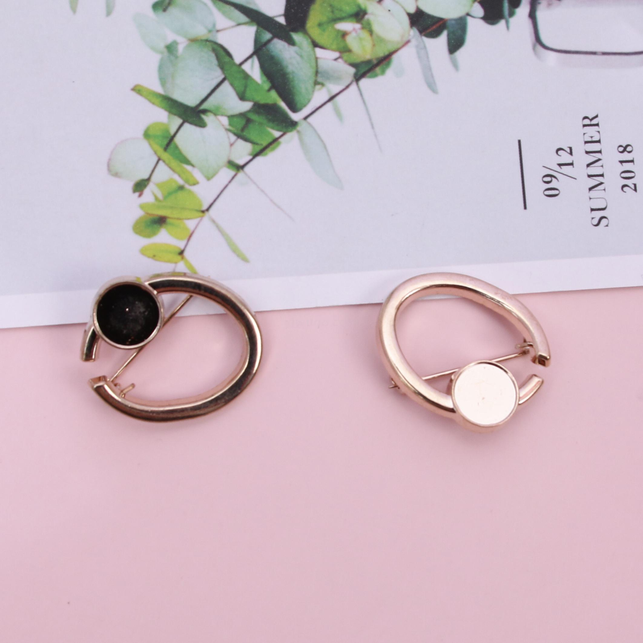 衣服衬衣防走光纽扣别针学生袖口别针胸针固定扣新品夹子领针扣女