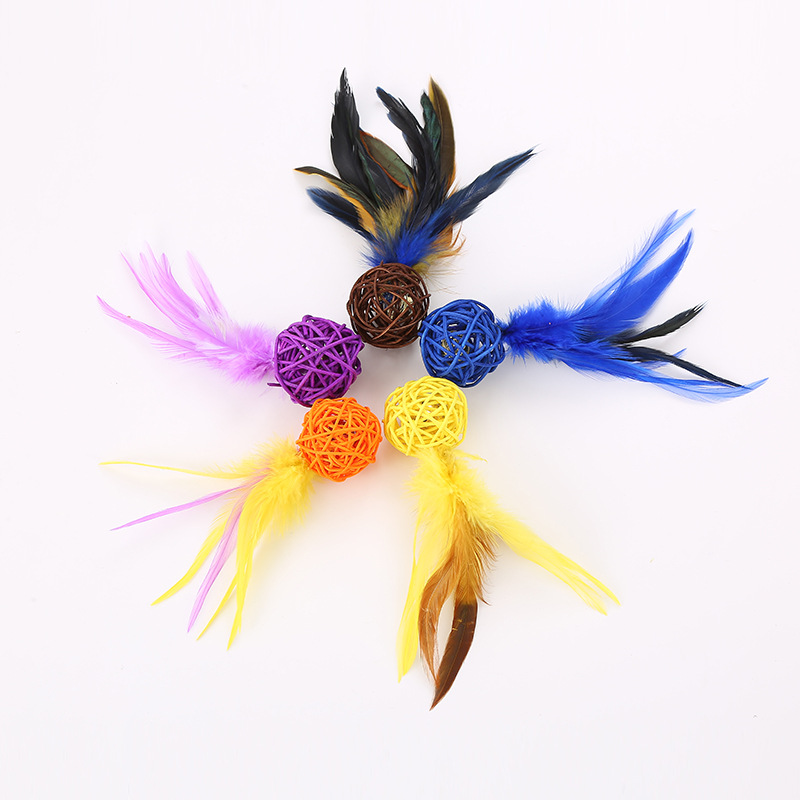 Rattan with a Pet cat toy rattan with feathers containing bell cat toy ball factory wholesale Goods