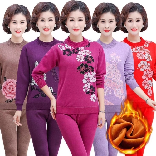 Middle-Aged and Elderly Thermal Underwear Set Women‘s Thickened Fleece-Lined Mother Cotton Elderly Turtleneck plus Size Thermal Clothes. 