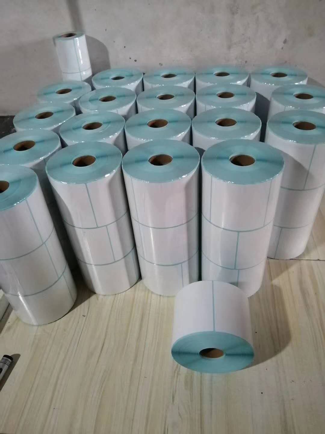 30*40热敏标签纸热敏不干胶 电子秤纸 热敏条码标签纸铜版纸