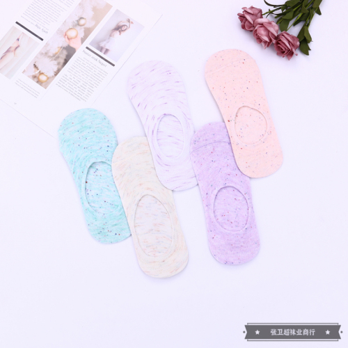Factory Spot Direct Sales Women‘s Fashion Colorful Fresh Color Matching Non-Slip Boat Socks Summer Thin Invisible Shallow Mouth Socks 