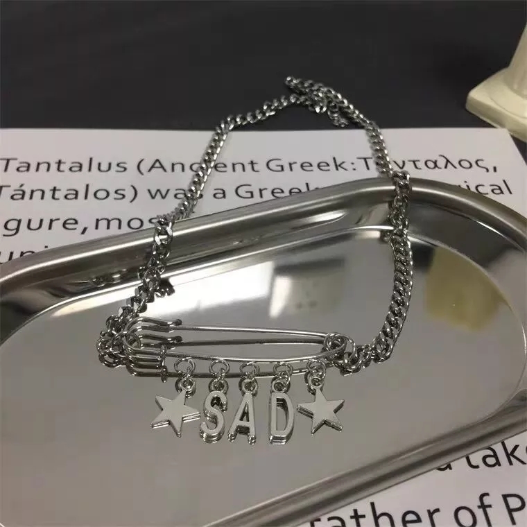 INS Harajuku Hongkong Style Stars Choker Couple Hip-Hop Elegant Pin Letter Necklace Cool Men's