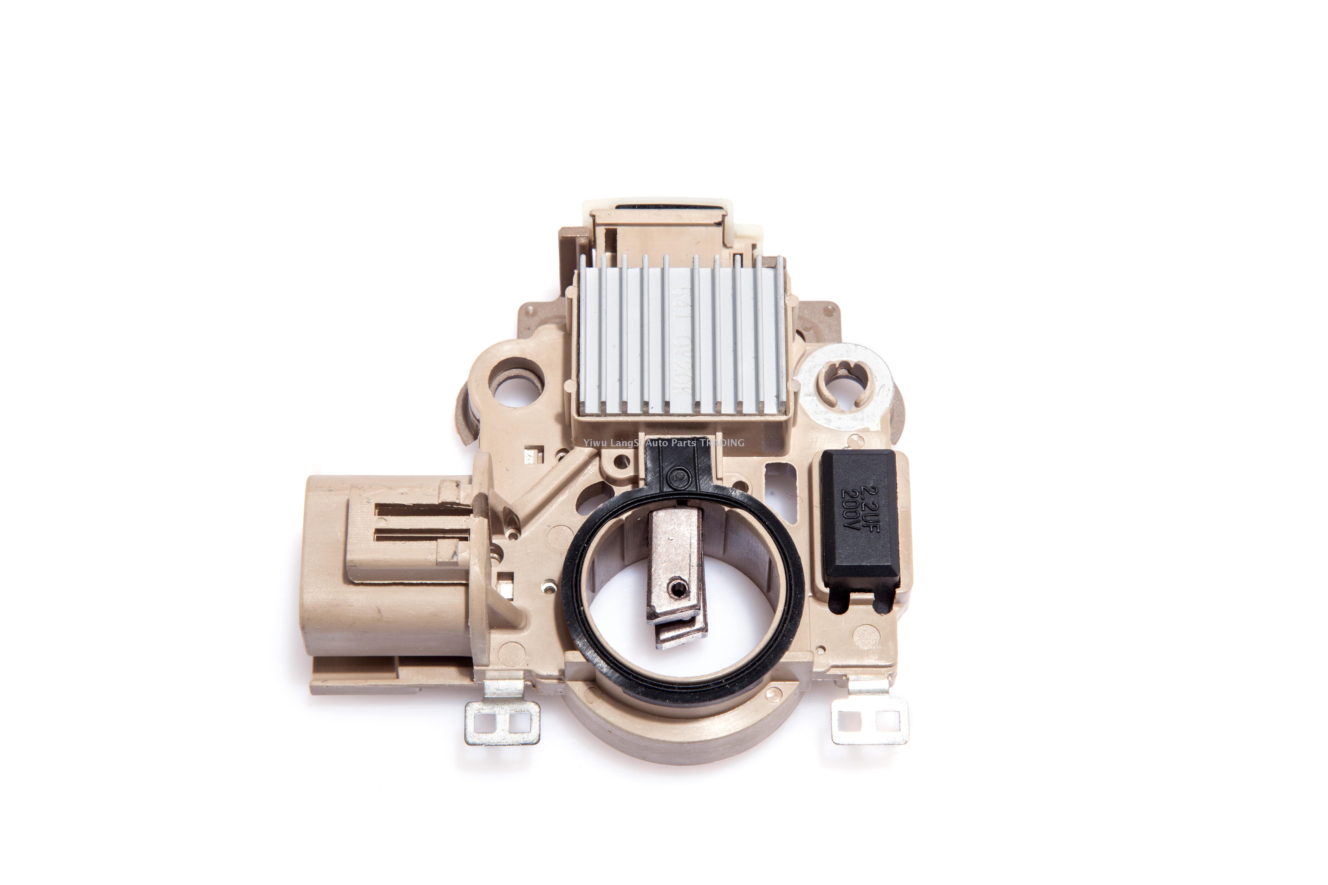 三菱汽车发电机调节器