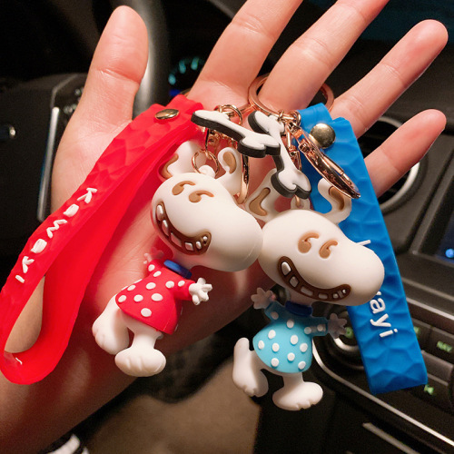 new korean style ugly cute snoopy keychain cute cartoon car key pendant creative bag ornaments wholesale