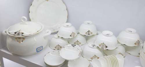 Tangshan High-End Luxury Bone China Tableware Bowl and Plates Set Home Modern Simple Western Style Housewarming Gift Wedding