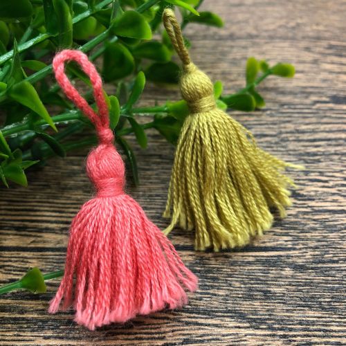 manufacturers supply color cotton tassel clothing bag accessories short beard small tassel wholesale