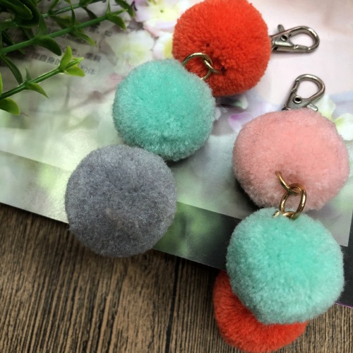 Manufacturers Supply DIY Cashmere Hair Ball String Keychain car Bag Accessories Pendant Wholesale 