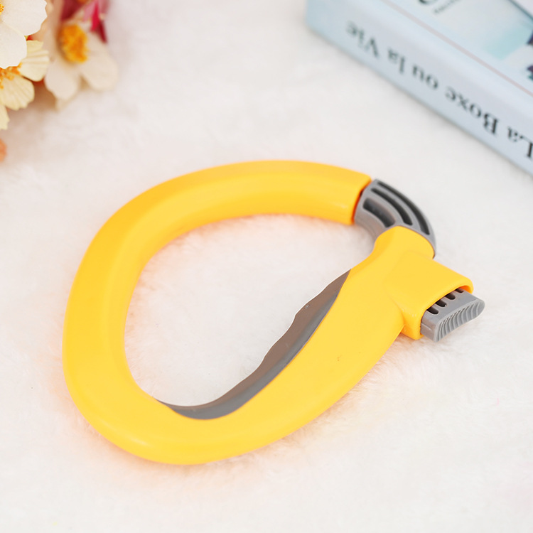 It is a convenient and labor-saving plastic bag lifter with D type candy color guard hanging ring to