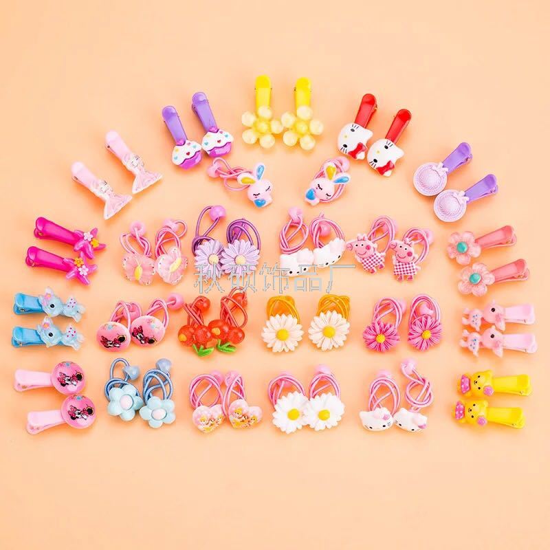 Set for girls A rubber band Hairpin for little girls A hair ...