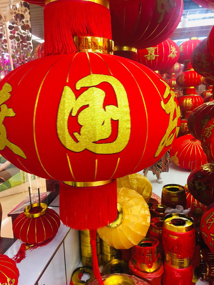 厂家直销植绒庆祝国庆节灯笼