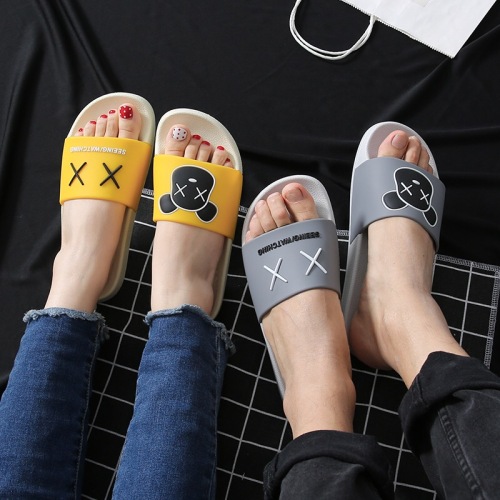 new men‘s word slippers men‘s korean-style fashion personalized beach shoes men‘s casual non-slip sandals