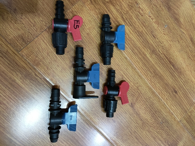 节水灌溉滴灌管滴灌带常用简易接头农田果树大棚用优质旁通阀开关