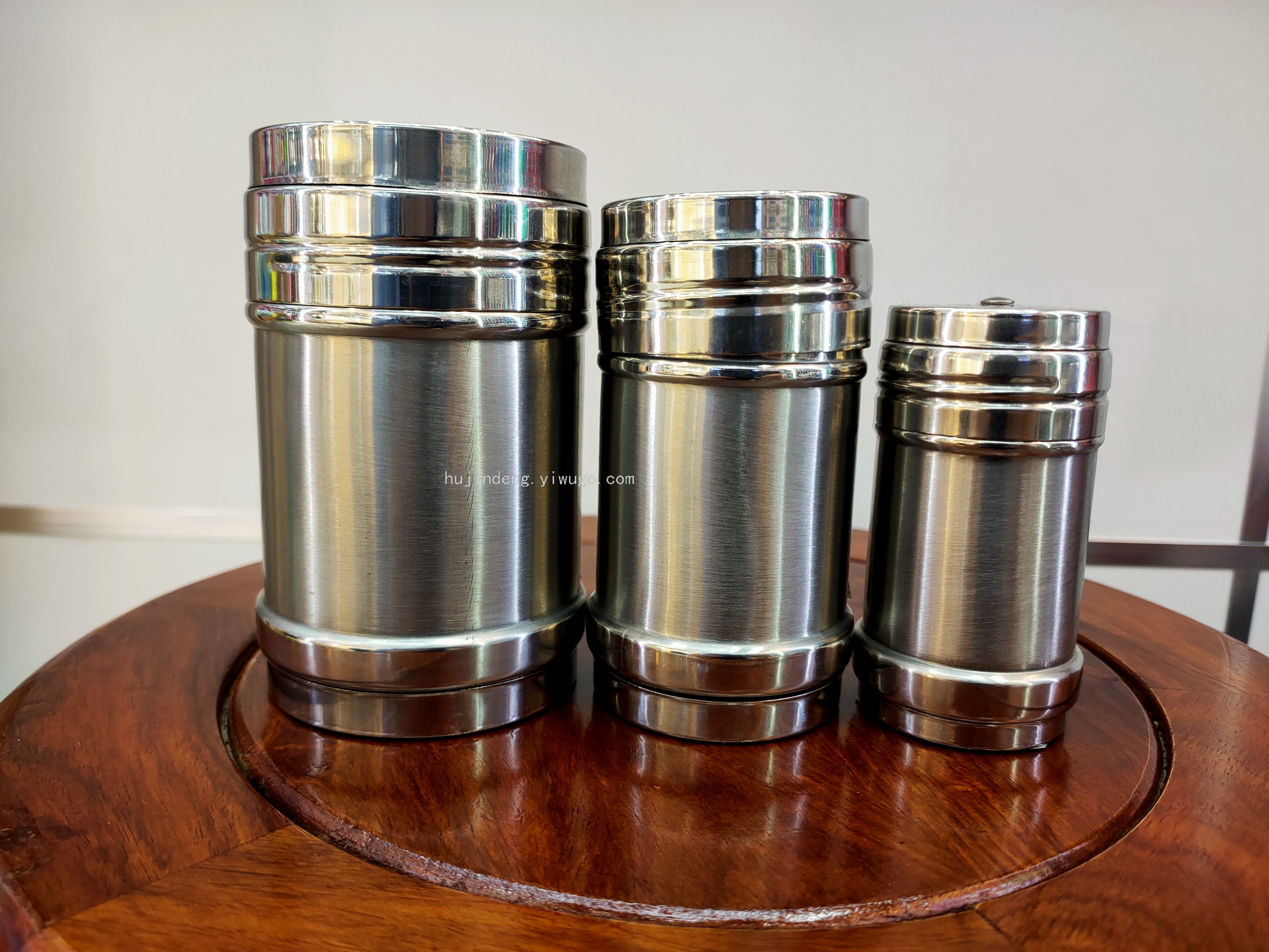 rotating cruet outdoor barbecue seasoning containers pepper pot