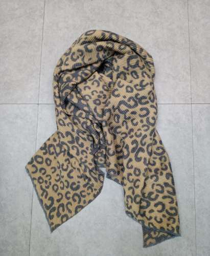New Cashmere-like Crumpled Scarf for Women Korean Leopard Jacquard Warm Scarf Scarf for Women in Autumn and Winter 2020