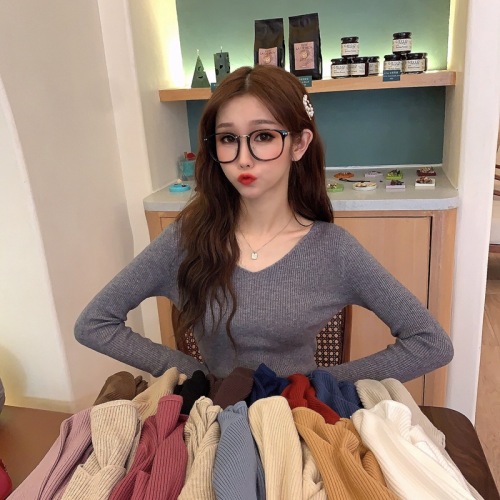 women‘s knitwear women‘s autumn and winter outer wear v-neck top women‘s bottoming shirt slim-fit long-sleeved inner sweater women‘s wholesale