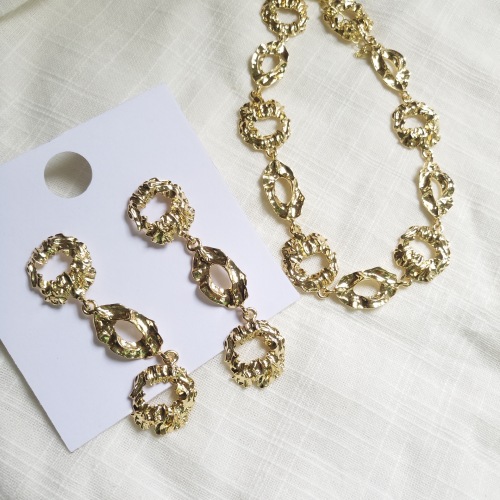korean purchasing agent shirley li duoxi liu renna same necklace blackmuse gold-plated earrings necklace