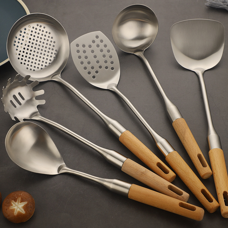 家用不锈钢厨具套装 加长防烫木柄烹饪铲勺 不锈钢锅铲汤勺_广东互发