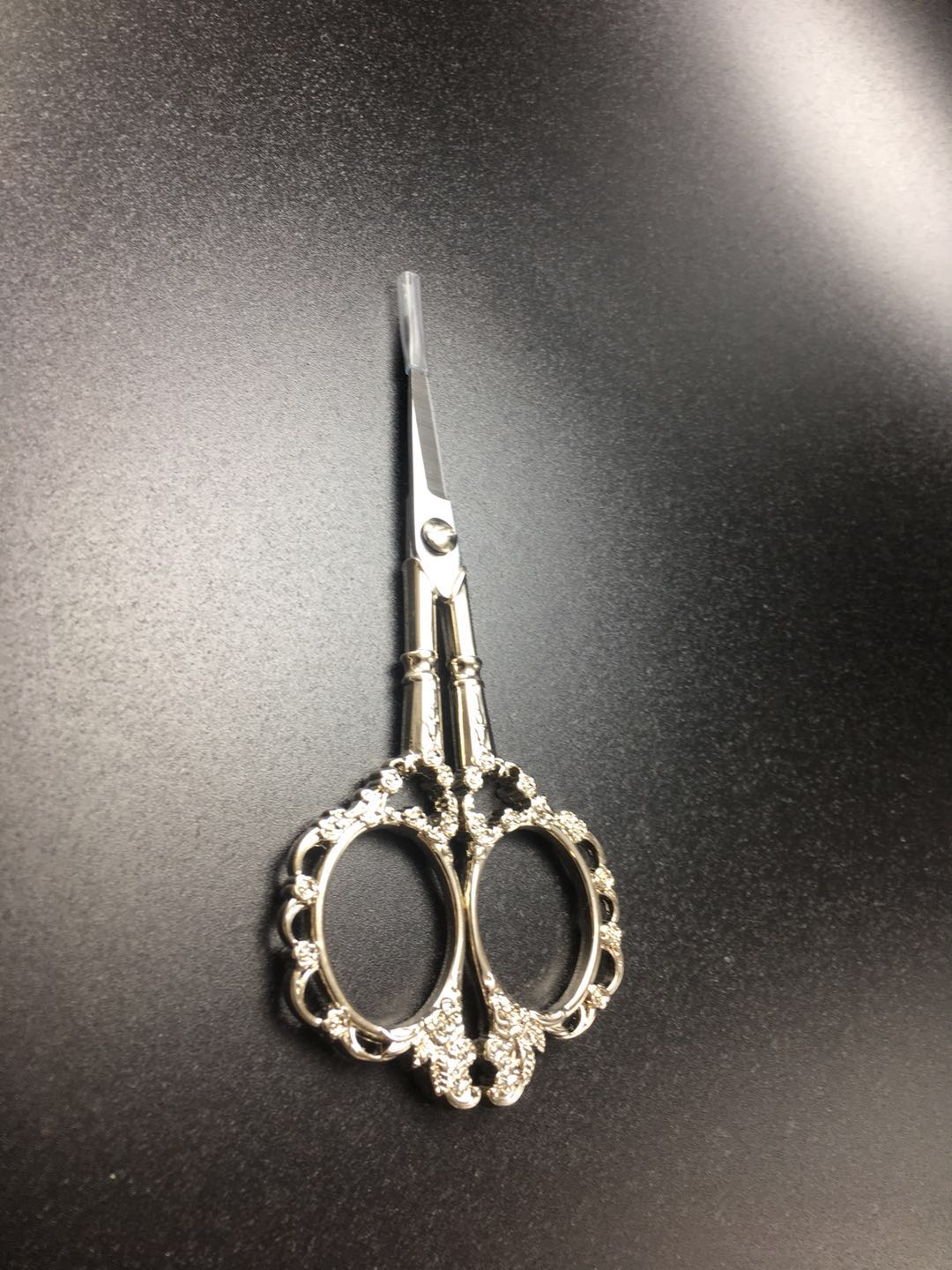 家用剪刀美容剪新款外贸剪刀_中国燕子五金刀剪商行_义乌购