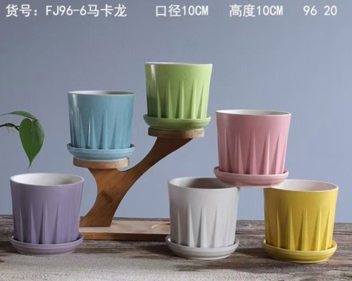 a variety of hole-free flowerpot ceramic ornaments