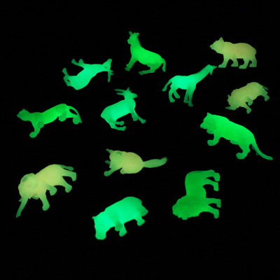 Factory Direct Supply Small Luminous 12 Plastic Animals And Other Random Wholesale