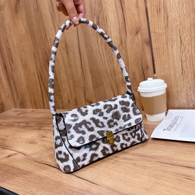 Fashionable and Elegant Underarm Bag Women's Bag New Popular Net Red Handbag All-Matching Elega