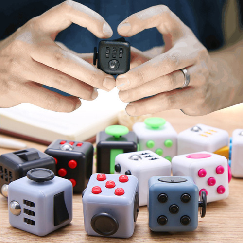 Decompression Toy Cube Fidget Busy Cube Adult Decompression Artifact Toy Decompress the Dice Customization 