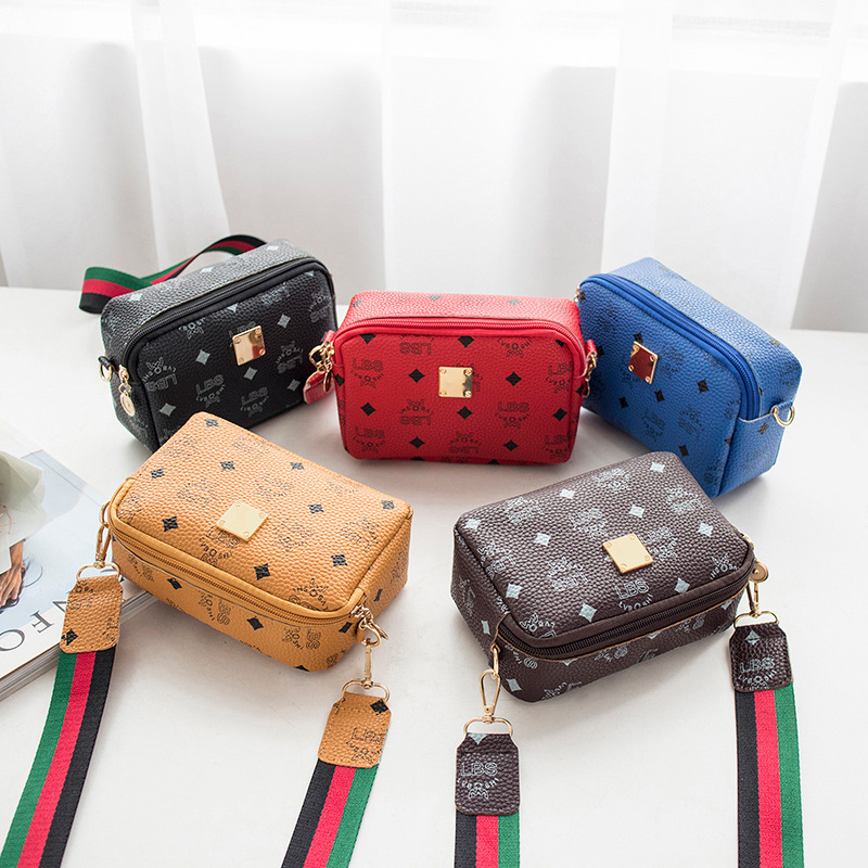 Women's Bag 2021 New Style Ribbon English Printing Crossbody...