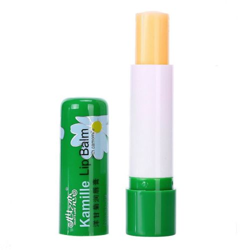 Love of Heart Chamomile Colorless Lip Balm Moisturizing and Nourishing Boys and Girls Affordable Lip Care Lip Balm 5G