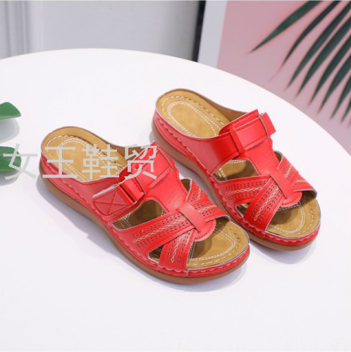 women shoes 2021 women‘s sandals fashion pu women‘s shoes solid color wedge shake line mother shoes slipper