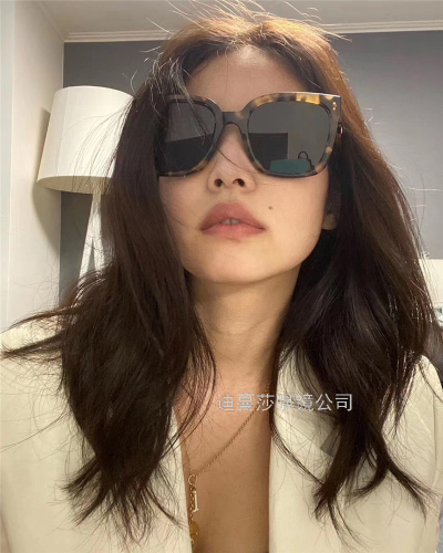 Jennie同款v牌墨镜女方形G太阳镜男抖音网红显瘦高品质KUKU眼镜