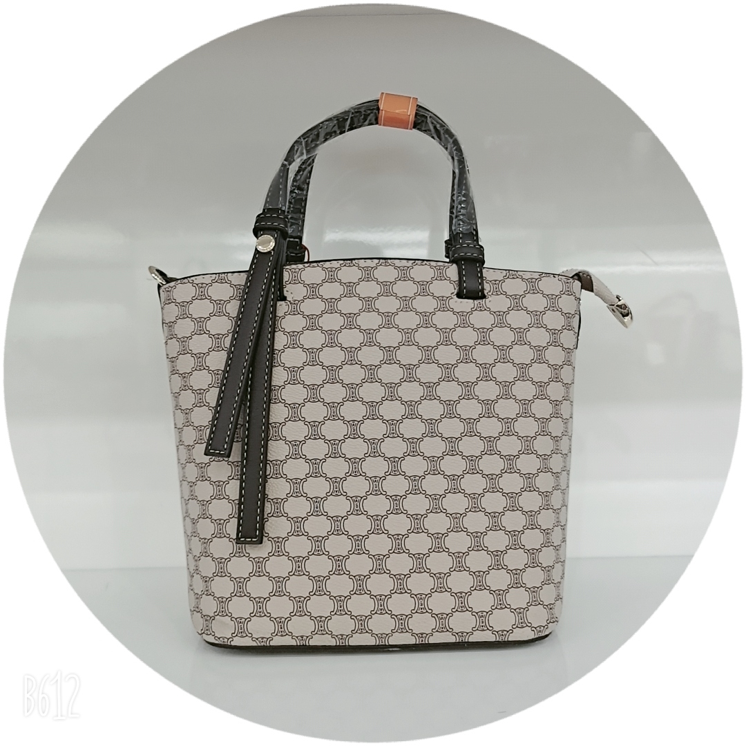 曼歌妮女包新款手提包洋气单肩斜挎_法国曼歌妮皮具_义乌购