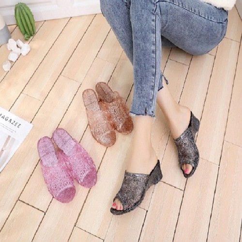 crystal plastic slippers women‘s summer wedge outdoor home plastic sandals transparent non-slip middle-aged and elderly mom shoes