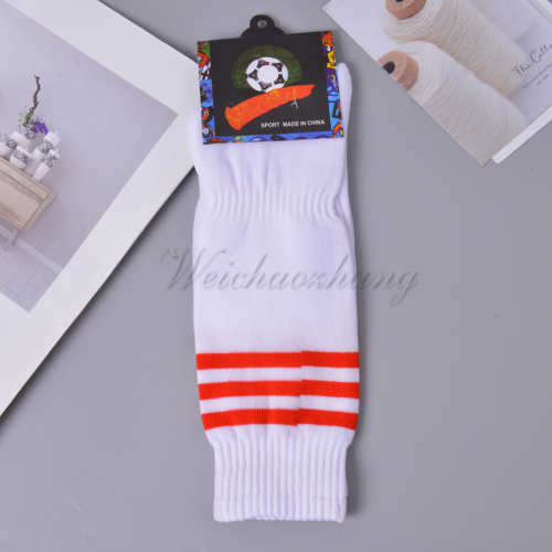 Red and White Two-Tone Striped Children‘s Football Socks Boys Athletic Socks Non-Slip Sports Football Socks Game Training Socks