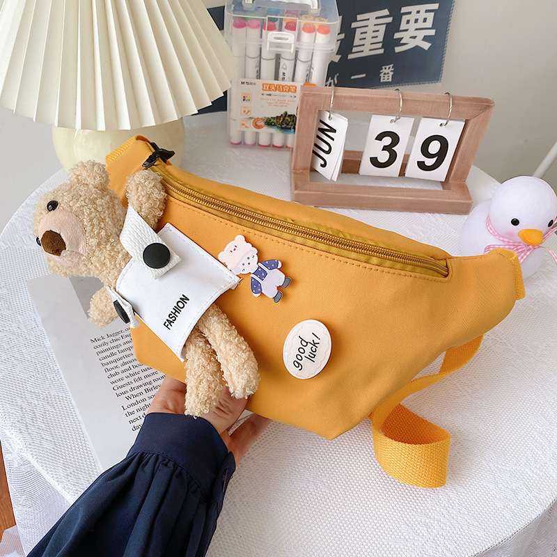 Cute Bear Simple Canvas Bag Girl Ins Lightweight Crossbody Bag 2021 New Japanese Style Student Sport
