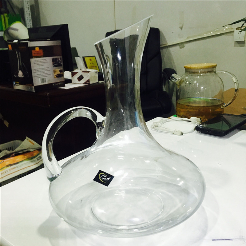 Oblique Mouth with Handle Lead-Free Crystal Glass Red Wine W...