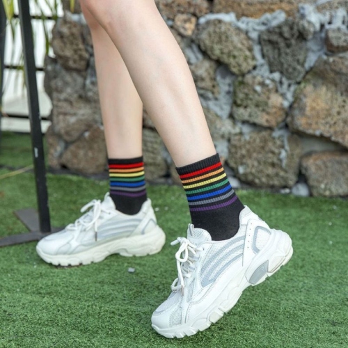 Fashion Brand Socks Women‘s Rainbow Striped Mid-Calf Socks College Style Autumn and Winter Women‘s Socks Polyester Cotton Pile Socks Breathable Tide Wholesale 