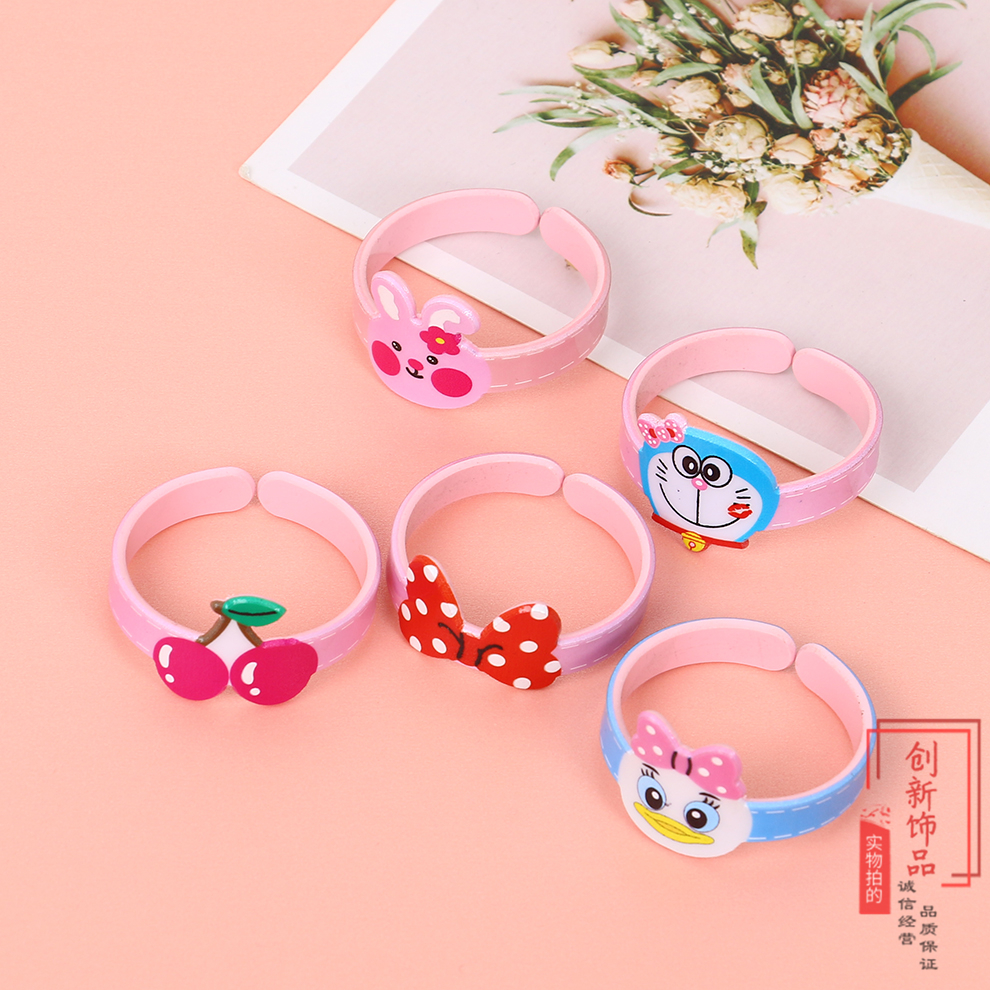 时尚儿童手环手链宝宝首饰创意玩具礼物机器猫蝴蝶结亚克力手镯