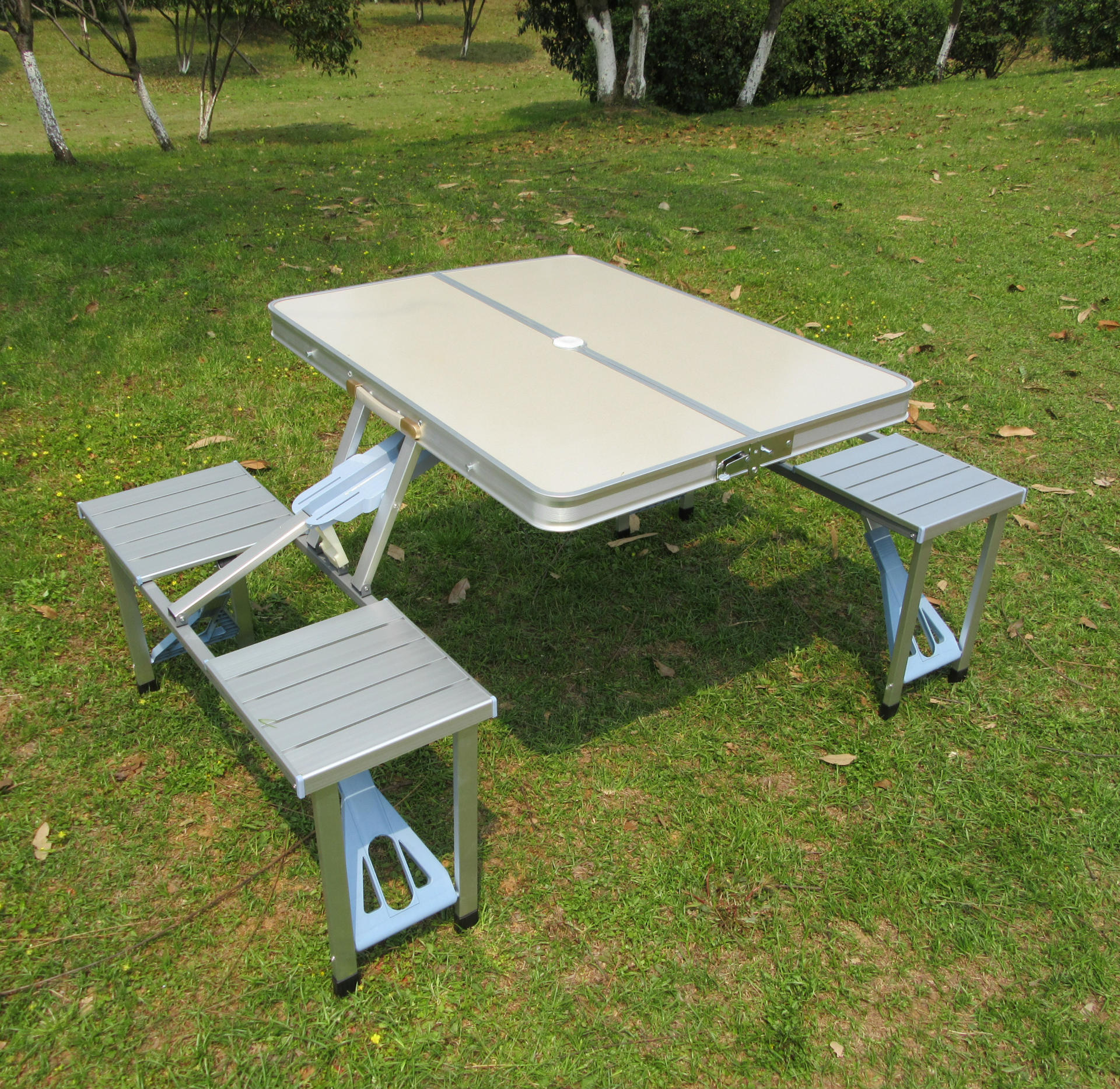 特价户外旅游折叠桌椅套装便携式 铝合金连体折叠桌自驾烧烤餐桌