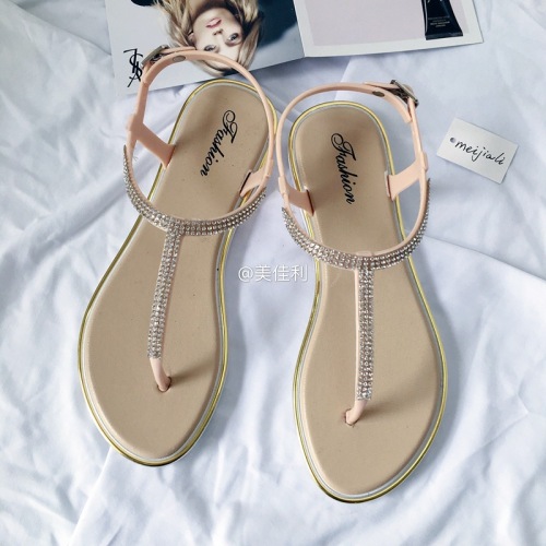 2018 new rhinestone sandals women‘s summer flat bottom flip-flops roman shoes casual women‘s non-slip flat heel beach shoes fashion