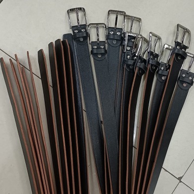 男士整张二层牛皮皮带原始牛皮手工切割电工带厂家批发