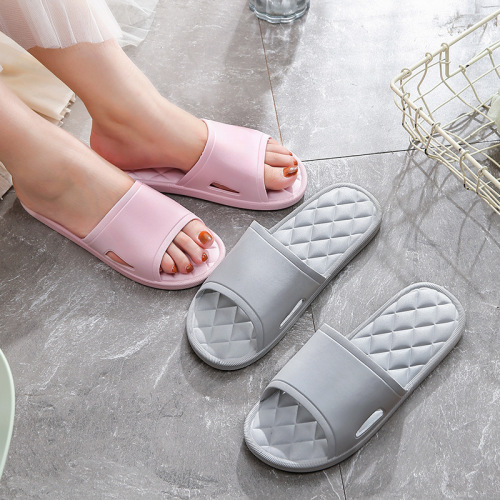 2020 summer new home slippers men‘s indoor home bathroom couple slippers women‘s plastic