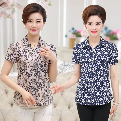 2024 middle-aged and elderly women‘s clothing summer short-sleeved mother‘s clothing plus size lapels cardigan shirt women‘s cheap stall goods hot sale